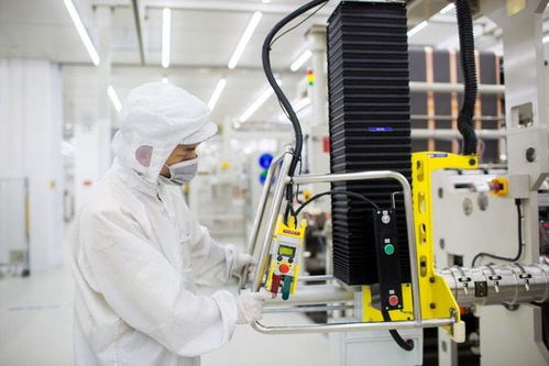 再次突破 中國(guó)電池技術(shù)拯救電車缺陷,燃油車或?qū)⒈蝗〈? />
</a>
<span><a href=