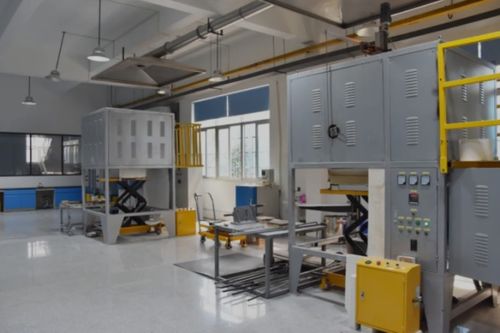 乾智坤達(dá) 首條透明微納晶二代電子顯示新材料成功點(diǎn)火量產(chǎn)