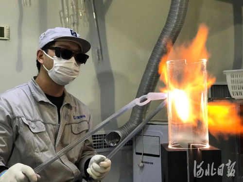 久智光電子材料科技加班加點(diǎn)生產(chǎn)消毒設(shè)備部件